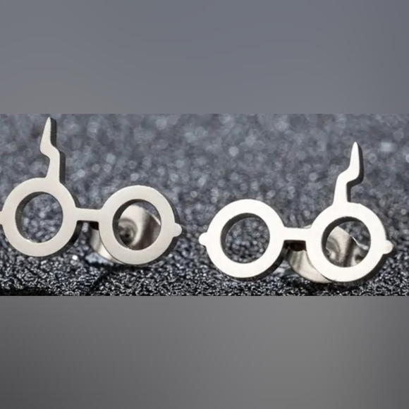 Jewelry - Harry Potter Earrings Stud Back